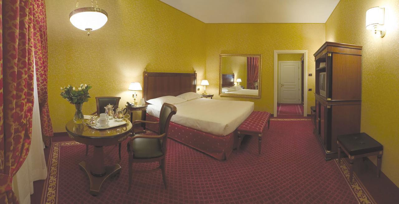 Hotel Maxim Peschiera Borromeo Quarto foto